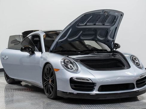 Used 2016 Porsche 911 Turbo image 5