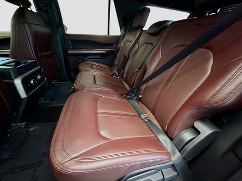 Used 2023 Ford Expedition Max Limited image 13
