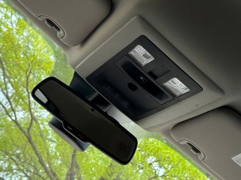 Used 2013 RAM 1500 Laramie w/ Convenience Group image 32