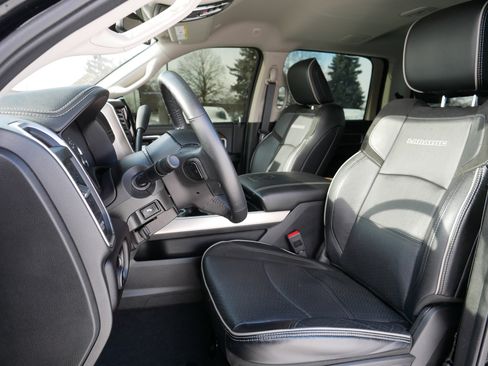 Used 2024 RAM 2500 Laramie image 35