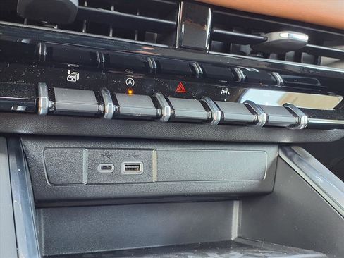 New 2026 GMC Canyon AT4 image 5