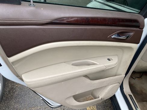 Used 2010 Cadillac SRX Performance image 17