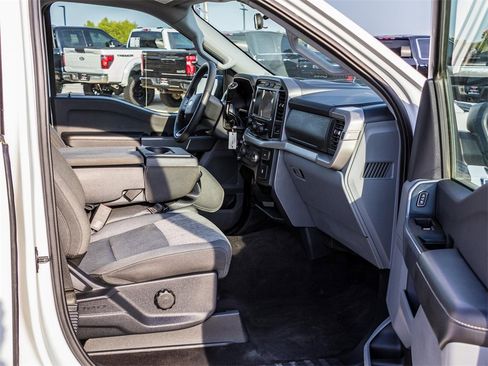 Used 2022 Ford F150 XLT w/ Trailer Tow Package image 12