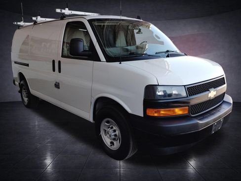 Used 2023 Chevrolet Express 2500 w/ Driver Convenience Package RWD image 7