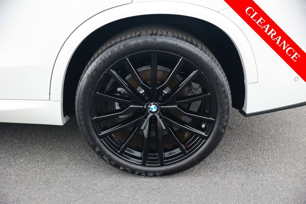 Used 2024 BMW X5 sDrive40i w/ M Sport Package RWD image 12
