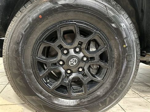 Used 2021 Toyota Tacoma 4x4 Double Cab image 21