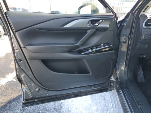 Used 2023 MAZDA CX-9 Touring image 16