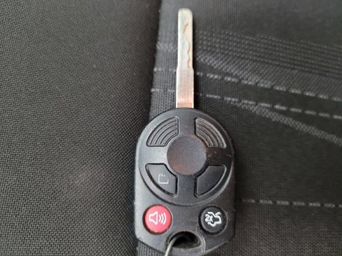 Used 2018 Ford Focus SE FWD image 32