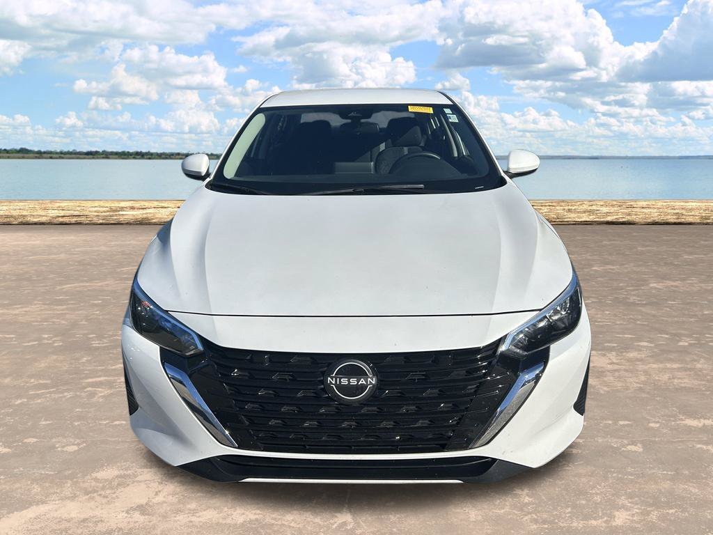 Used 2025 Nissan Sentra SV FWD image 2