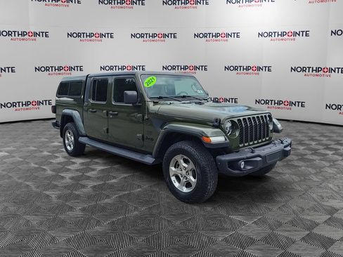 Used 2021 Jeep Gladiator Sport AWD/4WD image 1