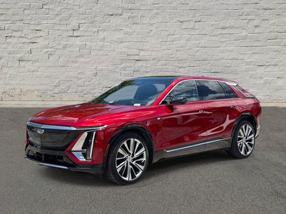 Used 2025 Cadillac Lyriq Luxury w/ LPO, Floor Liner Package