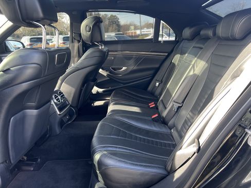 Certified 2019 Mercedes-Benz S 560 4MATIC Sedan image 33
