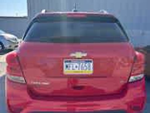 Used 2017 Chevrolet Trax LT w/ LT Convenience Package AWD/4WD image 4