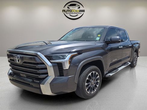 Used 2023 Toyota Tundra Limited image 1