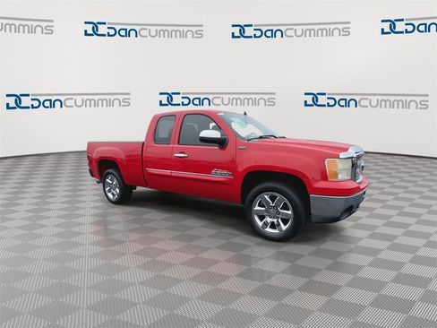 Used 2013 GMC Sierra 1500 SLE image 2