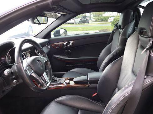 Used 2015 Mercedes-Benz SLK 250 image 13