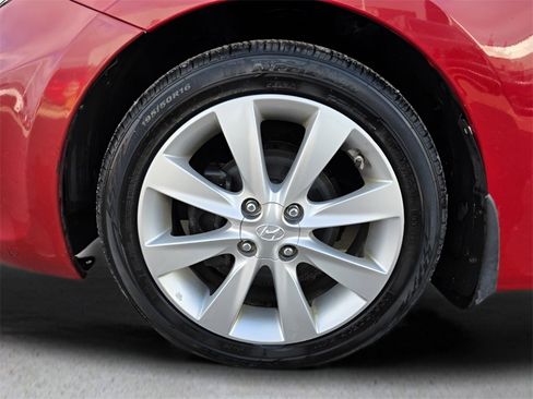 Used 2013 Hyundai Accent SE image 11