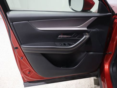 Used 2024 MAZDA CX-90 3.3 Turbo w/ Preferred Plus image 13