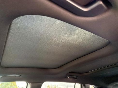 Used 2020 Mercedes-Benz GLB 250 4MATIC image 21