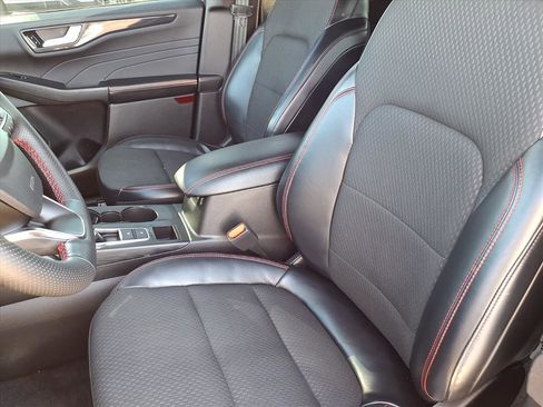 Used 2023 Ford Escape ST-Line w/ Tech Pack #1 image 3