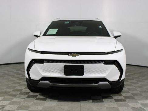 Used 2025 Chevrolet Equinox EV LT w/ Convenience Package image 30