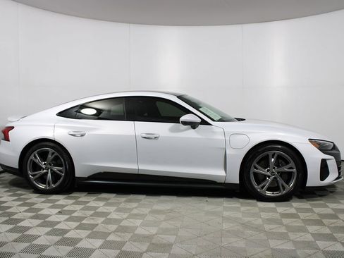 Used 2023 Audi e-tron GT Premium Plus image 44