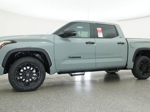 New 2026 Toyota Tundra SR5 w/ SR5 Convenience Package AWD/4WD image 18