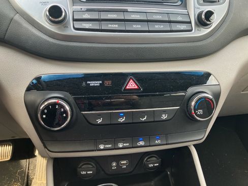 Used 2017 Hyundai Tucson SE image 22