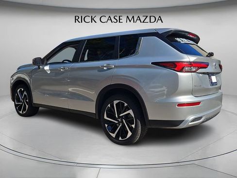Used 2024 Mitsubishi Outlander SE image 7