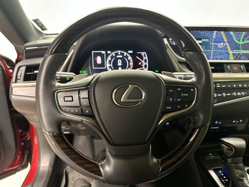 Used 2021 Lexus ES 250 w/ Premium Package AWD/4WD image 18