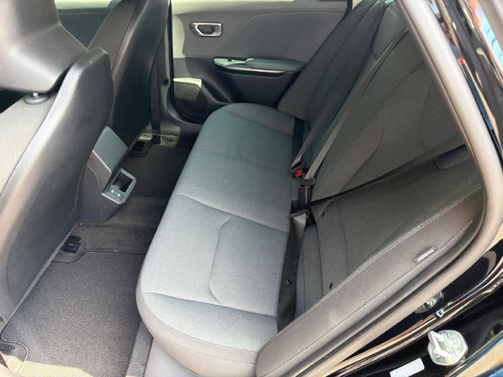 Used 2025 Kia K4 FWD image 21