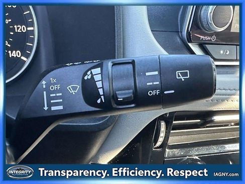 Certified 2021 Nissan Rogue SL image 38