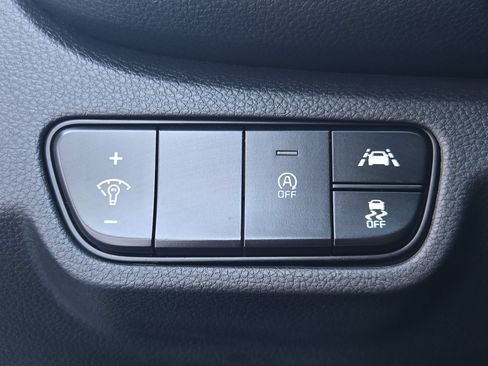 Used 2021 Kia Seltos S FWD image 25