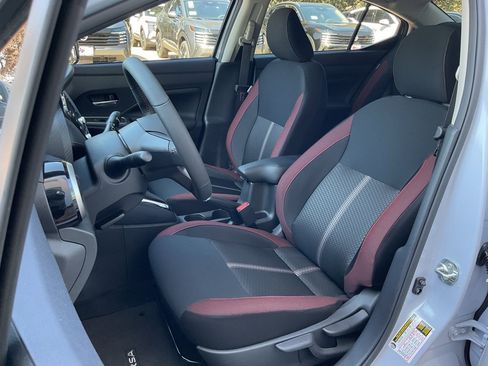 New 2025 Nissan Versa SR w/ Trunk Package image 12