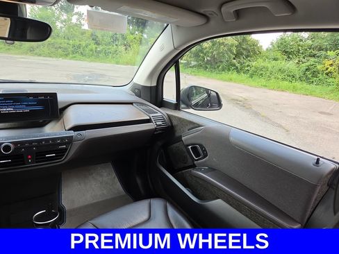 Used 2017 BMW i3 w/ Range Extender RWD image 11
