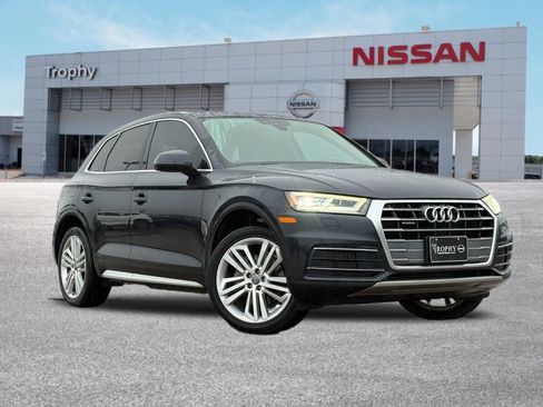 Used 2019 Audi Q5 2.0T Premium Plus w/ Premium Plus Package image 1