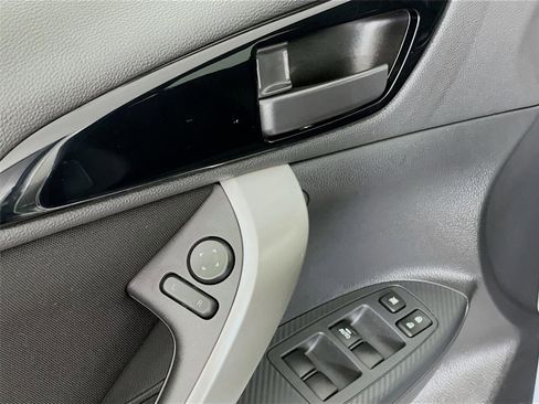 Used 2024 Mitsubishi Eclipse Cross ES image 20