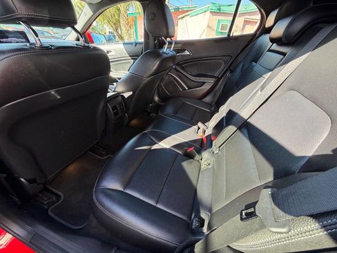 Used 2019 Mercedes-Benz GLA 250 image 7