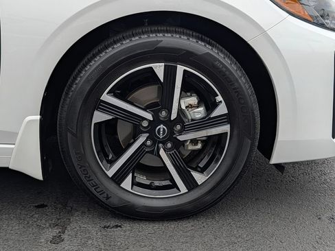 Used 2025 Nissan Sentra SV FWD image 8