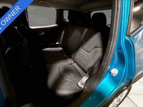 Used 2020 Jeep Renegade Latitude AWD/4WD image 14