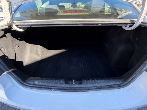 Used 2014 Chevrolet Cruze LT w/ Technology Package image 20