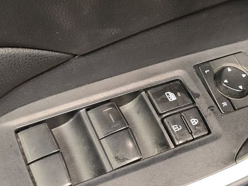 Used 2019 Toyota RAV4 XLE image 27
