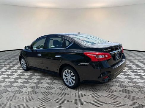 Used 2018 Nissan Sentra SV FWD image 5