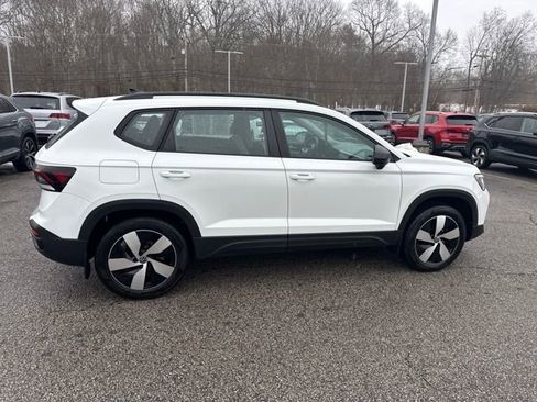 Certified 2025 Volkswagen Taos S image 10