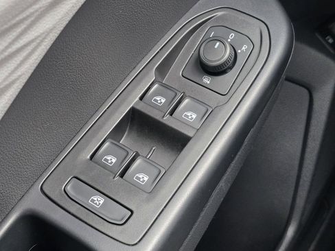 Used 2023 Volkswagen Taos S w/ Driver Assistance Package AWD/4WD image 16