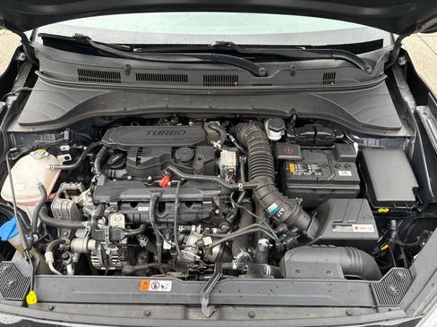 Used 2023 Hyundai Kona Limited image 25