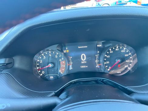 Used 2024 Jeep Compass Trailhawk w/ Trailhawk Convenience Group image 47