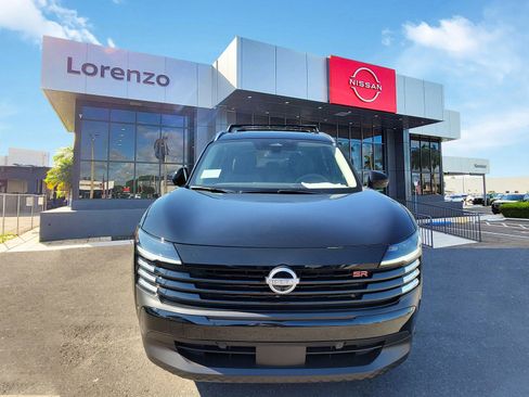 New 2026 Nissan Kicks SR image 2