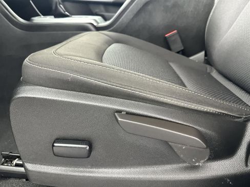 Used 2022 Chevrolet Colorado LT w/ LT Convenience Package image 13