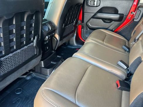 Used 2021 Jeep Wrangler Unlimited Rubicon AWD/4WD image 13